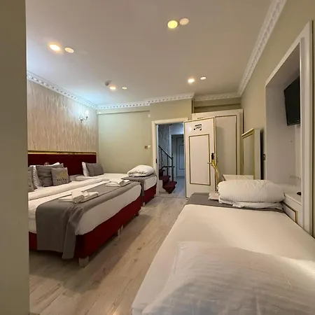 Rhythm Hotell 2*