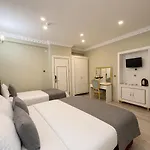 Rhythm Hotel 2*
