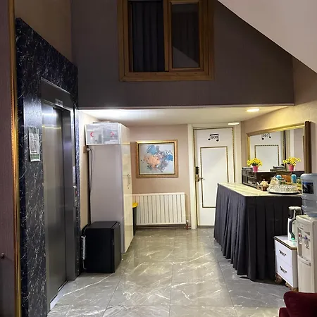 Rhythm Hotel Istanboel