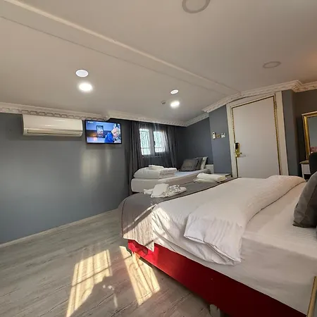 Rhythm Hotel 2*