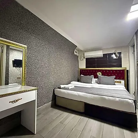 Rhythm Hotel 2*