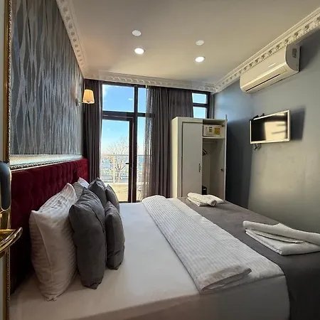 Hotel Rhythm 3*